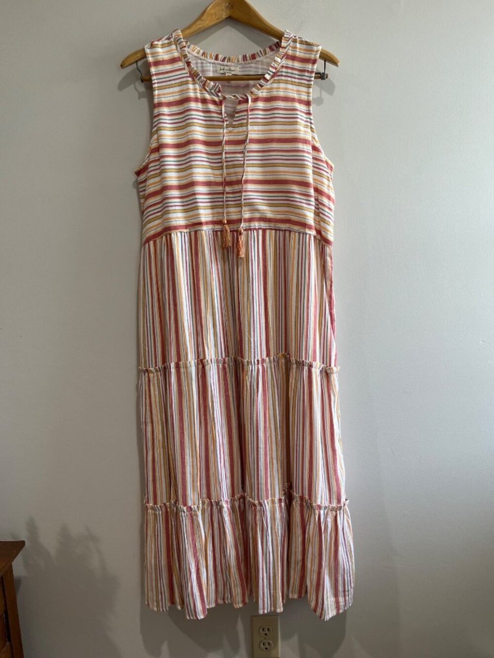 Linda Anderson Sleeveless Maxi Dress Womens L Multicolor Stripe V-Neck Tiered
